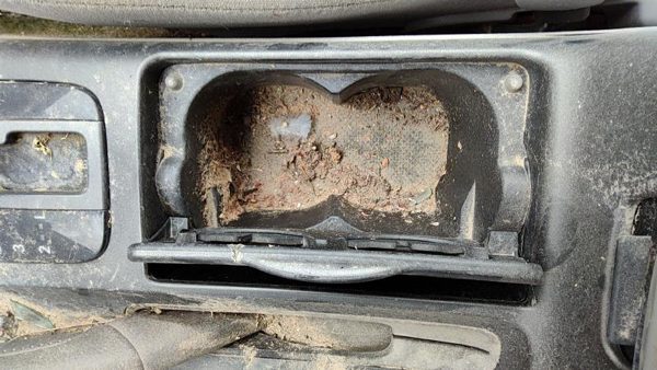 2005 Toyota Camry Front Console 95 Stone — photo 3