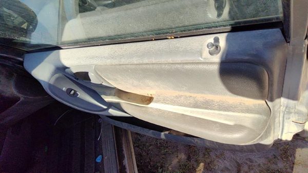 06-07 Caravan Passenger Right Front Door Trim Panel With Switches D5 Slate Gray — photo 3