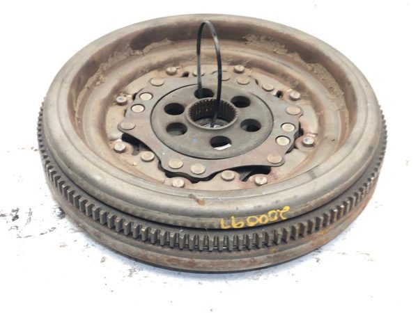 2009-2014 Volkswagon Jetta Complete Flywheel With Clutch 2.0 Diesel Auto Trans — photo 5
