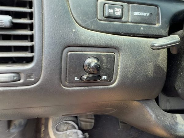 1995-1999 Nissan Maxima SE Power Mirror Switch Control Button OEM Black Factory — photo 2