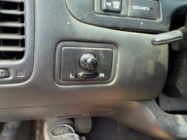1995-1999 Nissan Maxima SE Power Mirror Switch Control Button OEM Black Factory — photo 3