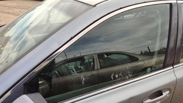 2010-2014 Subaru Legacy Outback Driver Left Front Side Window Door Glass Oem — photo 1