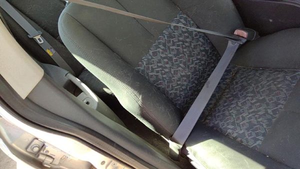 04-05 Grand Prix Passenger Right Front Seat Belt Retractor Shoulder Pewter 69B — photo 1