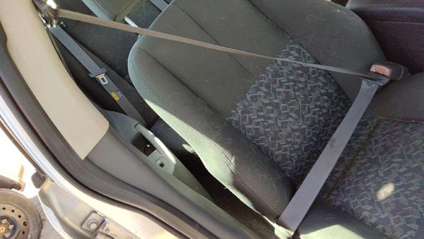 04-05 Grand Prix Passenger Right Front Seat Belt Retractor Shoulder Pewter 69B — photo 2