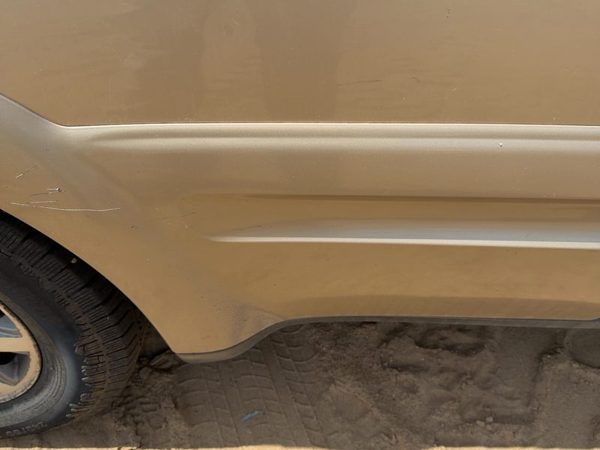 04-07 Rainier Passenger Right Rear Moulding From Door Back Trim Strip Cashmere 1 — photo 2