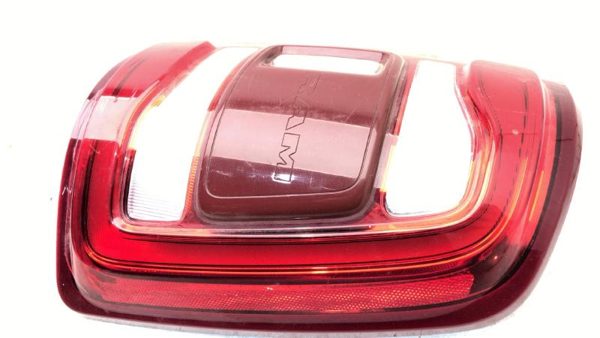 2019 Dodge Ram 2500 Passenger Right Tail Light Oem Brake Lamp Cracked Led — photo 17