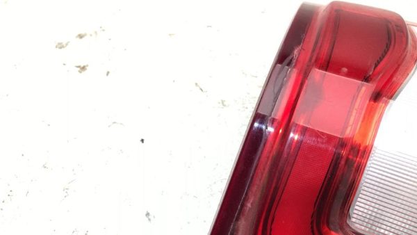 2019 Dodge Ram 2500 Passenger Right Tail Light Oem Brake Lamp Cracked Led — photo 16