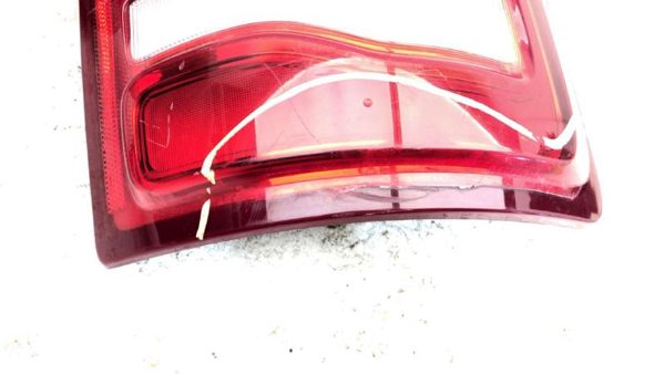 2019 Dodge Ram 2500 Passenger Right Tail Light Oem Brake Lamp Cracked Led — photo 20