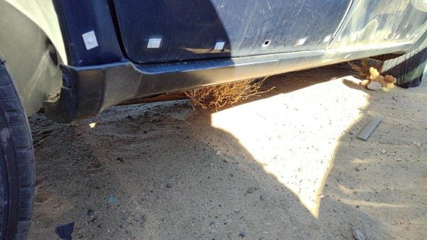 2005-2009 Hyundai Tucson Passenger Right Lower Rocker Panel Moulding Side Skirt — photo 2