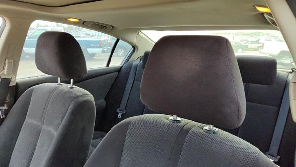 2007-2008 Nissan Altima Pair Of Front Headrests Oem Left Right Set Seat — photo 2