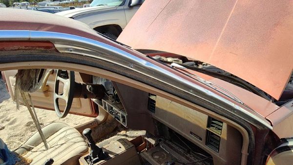 1985 Pontiac Sunbird Passenger Right Chrome Drip Rail Oem 2 Door — photo 4