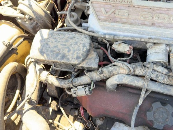 1985-1988 Nissan Maxima Ignition Distributor Oem 3.0L 2210016E03 — photo 1
