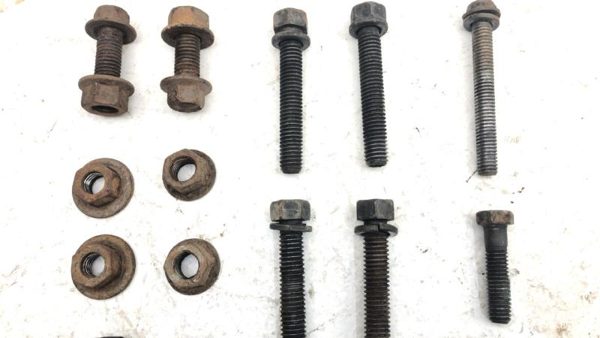 77-87 Ford F250 Set Of Bolts For Transmission 4 Speed Mt Hardware 7.5L Mt 4X4 — photo 6