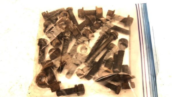 77-87 Ford F250 Set Of Bolts For Transmission 4 Speed Mt Hardware 7.5L Mt 4X4 — photo 8