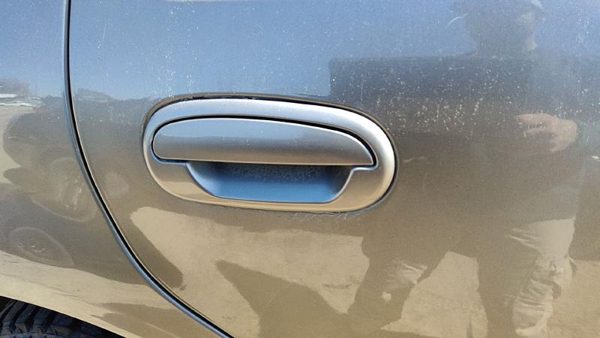 97-02 Expedition Passenger Right Rear Outside Door Handle Back Arizona Beige Aq — photo 1