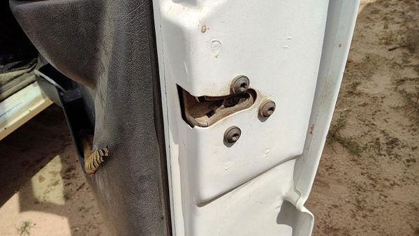 94-03 S10 Pickup Passenger Right Front Door Latch With Rods/Cables Oem 15066137 — photo 1