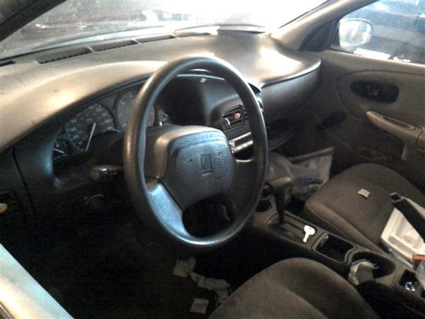 2000 Saturn SL1 — vehicle photo 4