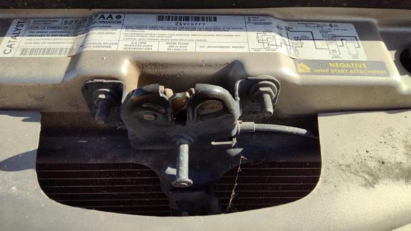 2001-2005 Chrysler Pt Cruiser Hood Latch Assembly With Bracket Oem 04724509Ac — photo 1