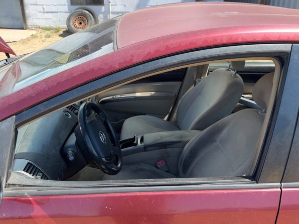 2004-2009 Toyota Prius Driver Left Front Side Window Door Glass Oem 6810247051 — photo 3