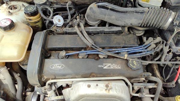 2000-2004 Focus Station Wagon Valve Cover Oem 2.0L Dohc Xs7z6582ba — photo 3