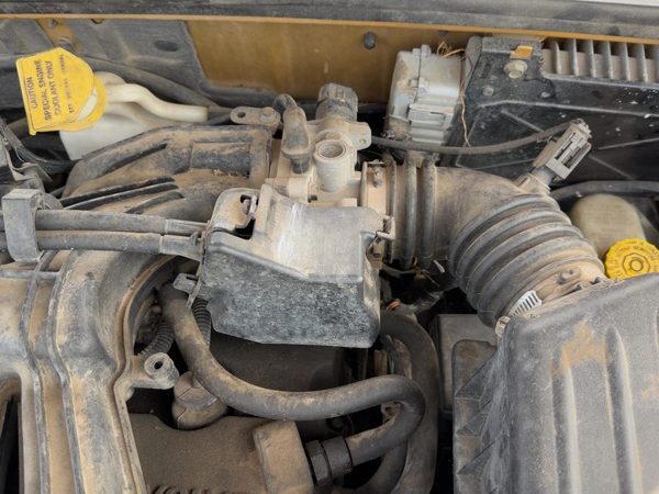 2001-2002 Chrysler Pt Cruiser Throttle Body Valve Oem With Sensors 2.4L — photo 3