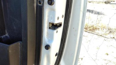 13-23 Ram 4500 Passenger Right Front Door Latch With Rods/Cables Regular Cab
