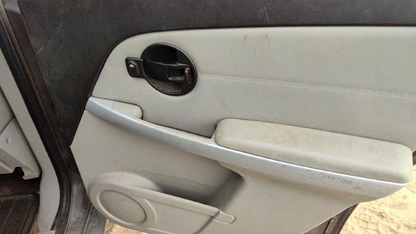 05-07 Equinox Passenger Right Rear Door Trim Panel With Switches Back Gray 142 — photo 5
