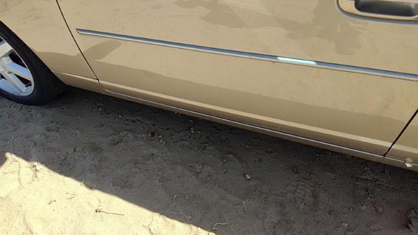 03-07 Cts Driver Left Front Rocker Panel Moulding Side Skirt Oem Sand Storm 61U — photo 1