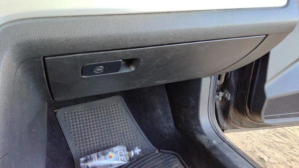 2012-2019 Vw Passat Glove Box Assembly Complete Door With Latch Oem Black Tb — photo 1