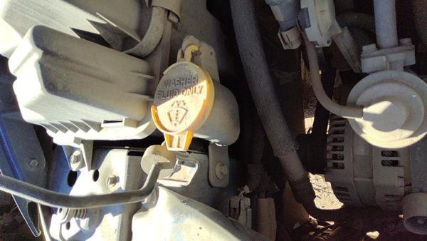 2001-2003 Dodge Caravan Windshield Washer Fluid Reservoir With Pump Wiper Tank — photo 2