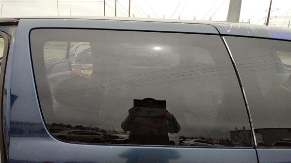 1998-2003 Toyota Sienna Driver Left Rear Side Window Door Glass Oem Back — photo 2