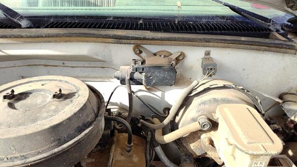 1988-1999 Chevy Silverado 1500 Windshield Wiper Motor Oem 12368702 — photo 1