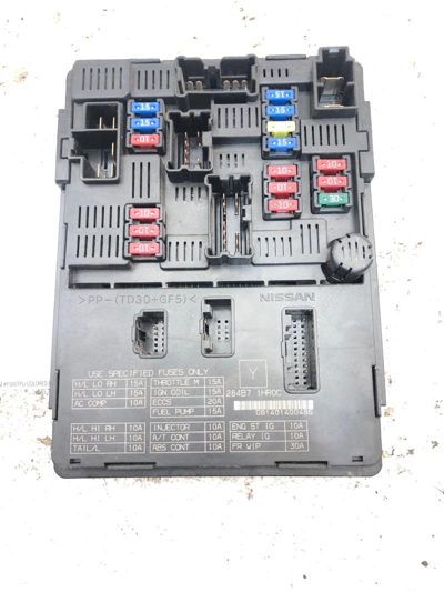 13-15 Nissan Versa Power Supply Control Module Engine Compartment 284B7 1Hr0C