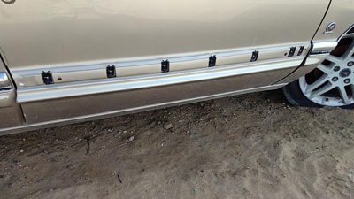 91-96 Buick Park Ave Ultra Passenger Right Front Moulding From Door Trim Gold