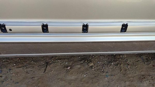 91-96 Buick Park Ave Ultra Passenger Right Front Moulding From Door Trim Gold — photo 3