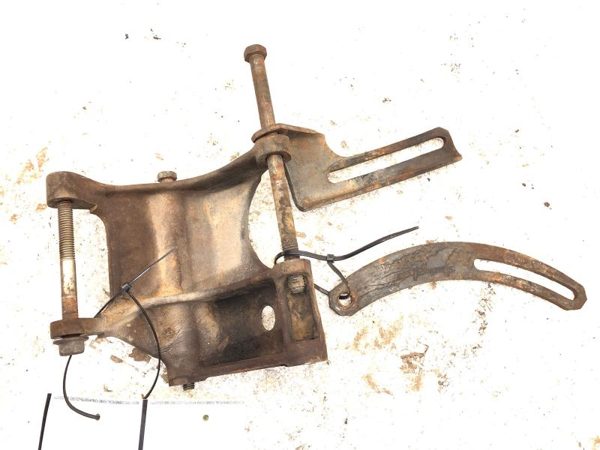 1983 Ford Van E150 5.8L Alternator Smog Pump Bracket Oem Eque-9B450-Aa — photo 6