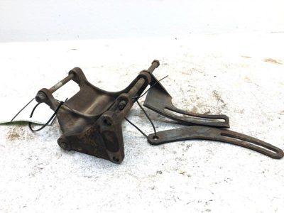 1983 Ford Van E150 5.8L Alternator Smog Pump Bracket Oem Eque-9B450-Aa