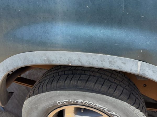 94 Explorer 2 Dr Passenger Right Rear Wheel Flare Moulding Oem Back Green Na — photo 10