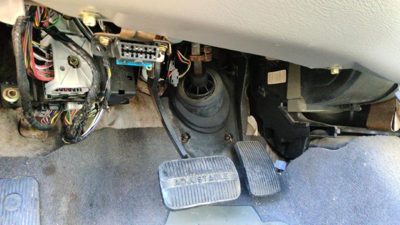 2000-2007 Ford Taurus Gas And Brake Pedal Assembly Automatic Transmission
