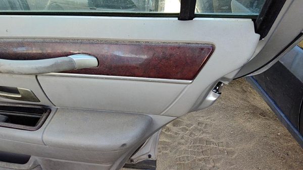 03 Lincoln Town Car Passenger Right Rear Door Trim Panel With Switches Back Gray — photo 2