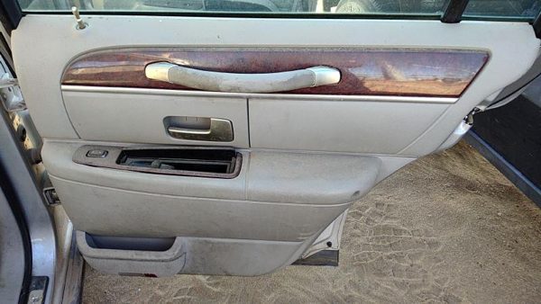 03 Lincoln Town Car Passenger Right Rear Door Trim Panel With Switches Back Gray — photo 1