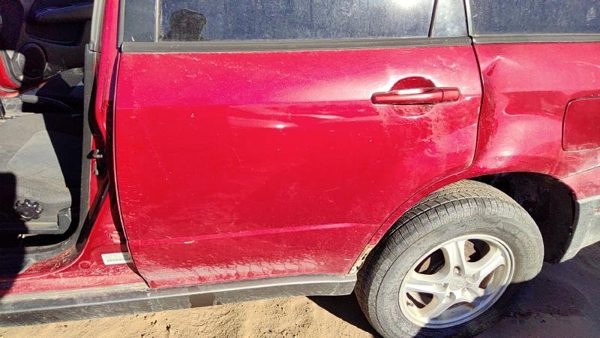 2004 Mitsubishi Outlander Rear Door LH Red — photo 3