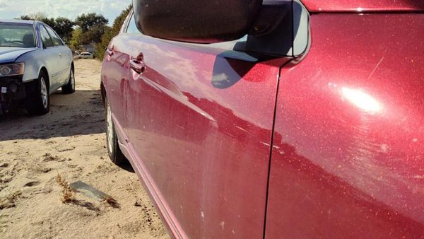 2006 Mitsubishi Galant Front Door RH 4DR P06 Ultra Red Pearl — photo 2
