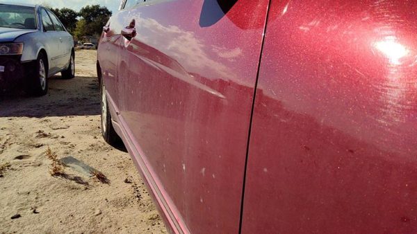 2006 Mitsubishi Galant Front Door RH 4DR P06 Ultra Red Pearl — photo 3