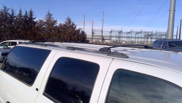 02-14 Chevy Suburban Luggage Rack Cross Bars Only Oem Roof — photo 1