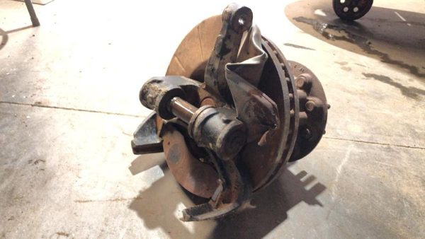 1988-1997 Ford F450 Driver Left Front Spindle Steering Knuckle With Wheel Hub — photo 8