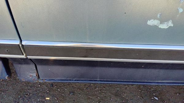 80-86 Ford F150 Passenger Right Front Lower Moulding From Door Oem Trim Strip — photo 2