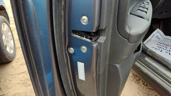 2016-2021 Hyundai Tucson Driver Left Front Door Latch With Rods/Cables Oem — photo 4