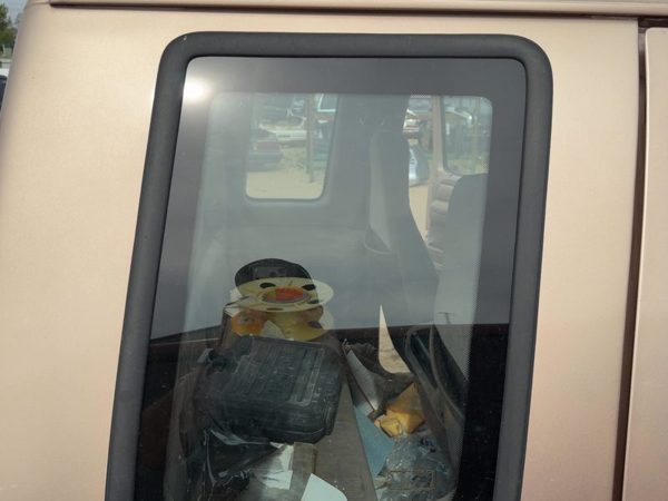 1992-1997 Ford F250 Passenger Right Rear Quarter Glass Back Side Window Oem — photo 4