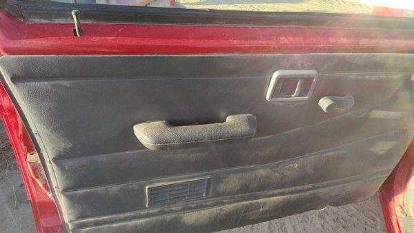 1995-1997 Nissan Hardbody Driver Left Front Door Trim Panel Gray — photo 6